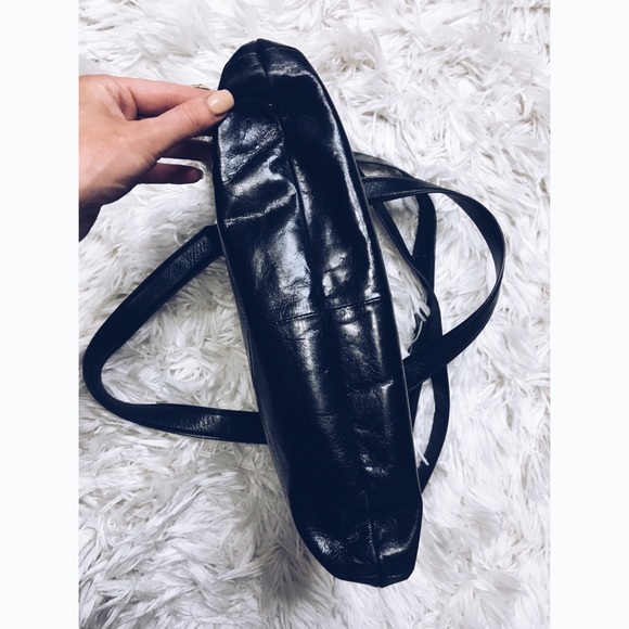 HOBO Black Leather Purse handbag shoulder strap zip top - Picture 6 of 9